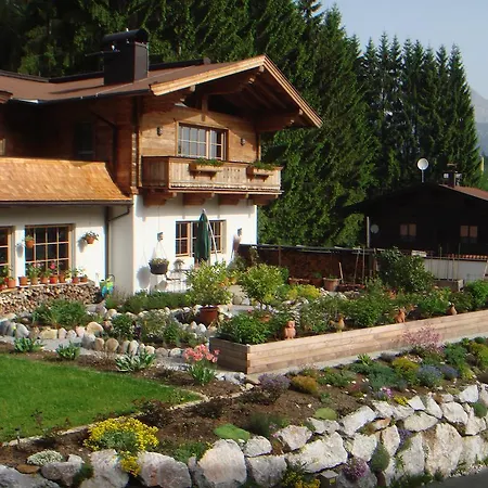 Haus Bugiel Werlberger * Oberndorf in Tirol